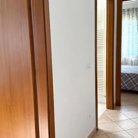 Apartment Se157 Senigallia, Comodo Trilocale Con Portico Senigallia