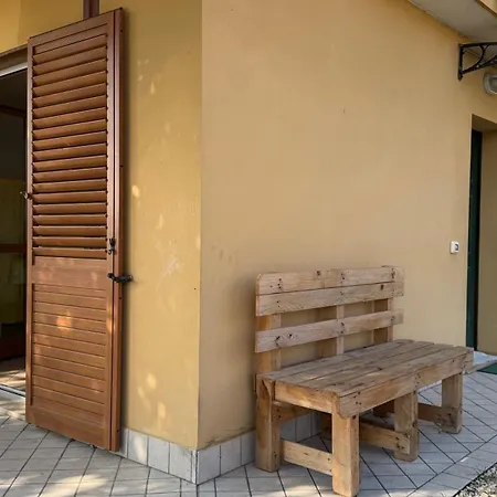 Apartment Se157 Senigallia, Comodo Trilocale Con Portico *