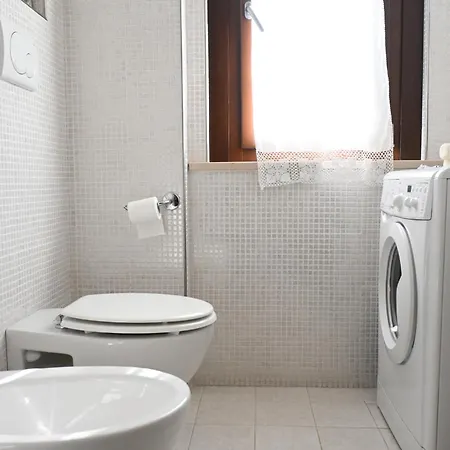 Se157 Senigallia, Comodo Trilocale Con Portico